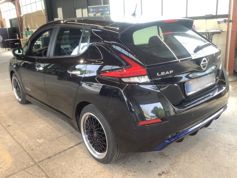 Nissan Leaf electric drive 110 kW Acenta — zdjęcie 3