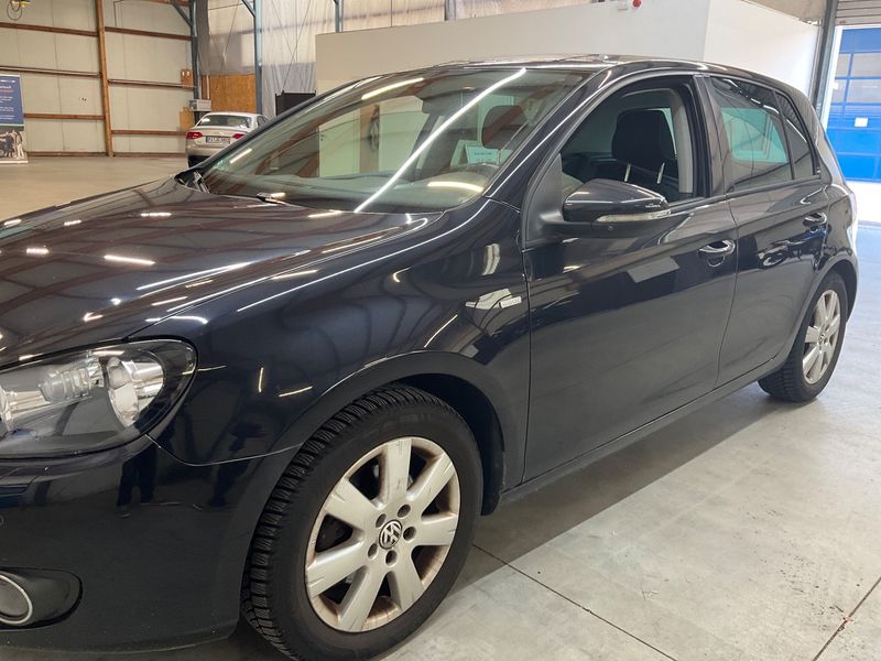 Volkswagen Golf VI 2.0 TDI Match BlueMotion Tech 2012 – снимка 2