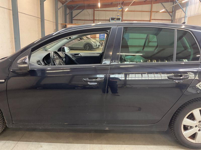 Volkswagen Golf VI 2.0 TDI Match BlueMotion Tech 2012 – снимка 4