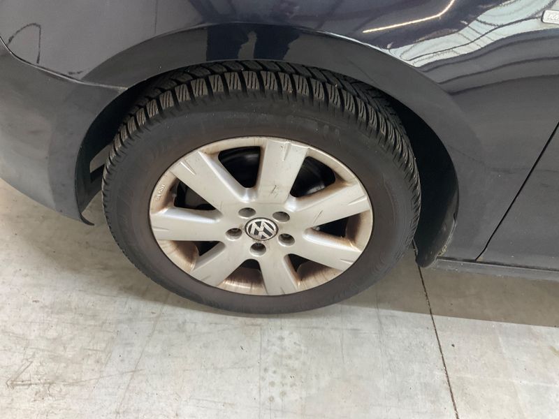 Volkswagen Golf VI 2.0 TDI Match BlueMotion Tech 2012 – снимка 3