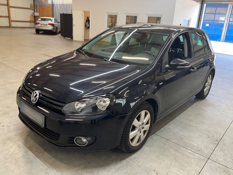 Volkswagen Golf VI 2.0 TDI Match BlueMotion Tech 2012 – снимка 1