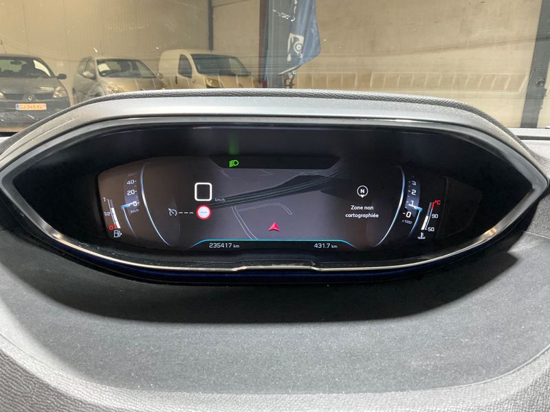 Peugeot 3008 1.5 Blue-HDi Active Business 2019 – снимка 18