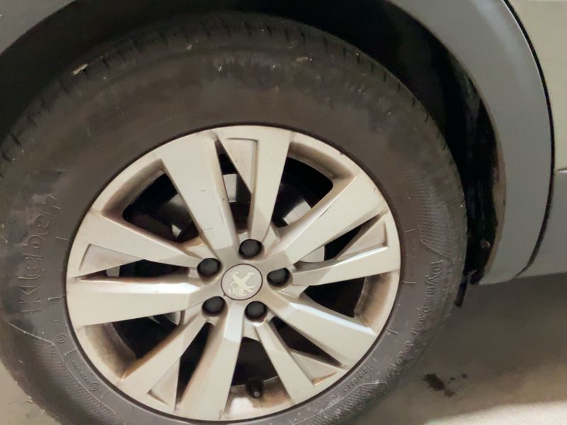 Peugeot 3008 1.5 Blue-HDi Active Business 2019 – снимка 9