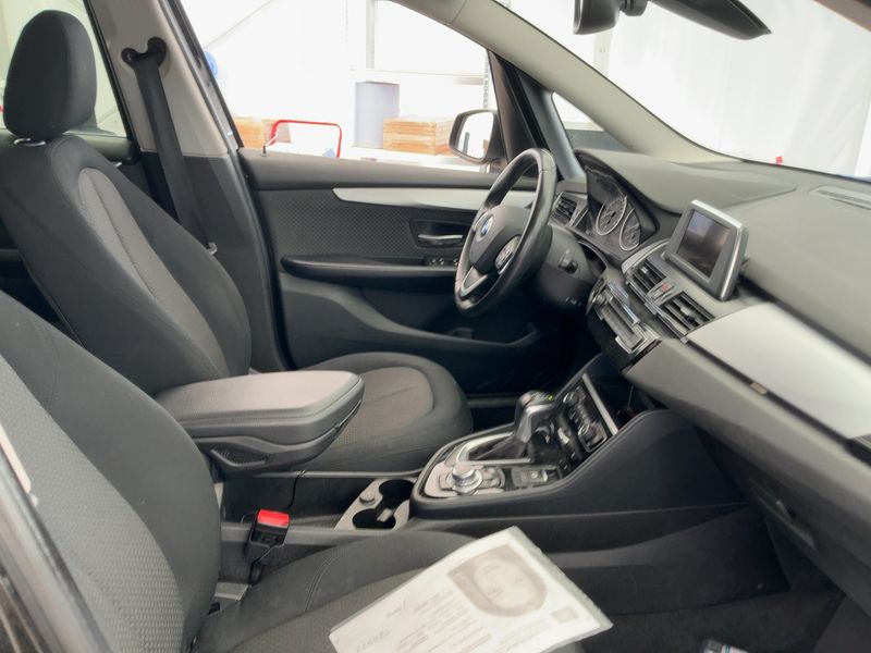 BMW 2er 218i Gran Tourer Advantage — zdjęcie 11