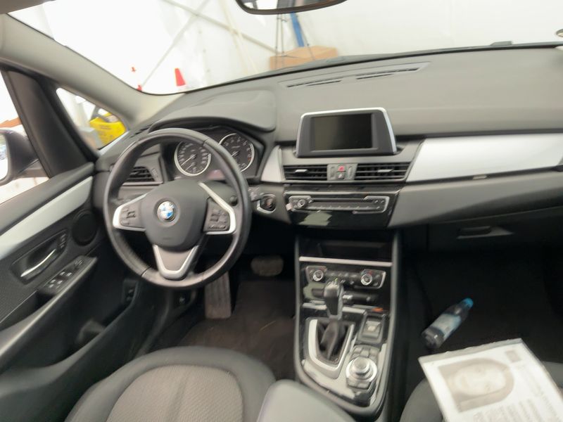 BMW 2er 218i Gran Tourer Advantage — zdjęcie 12
