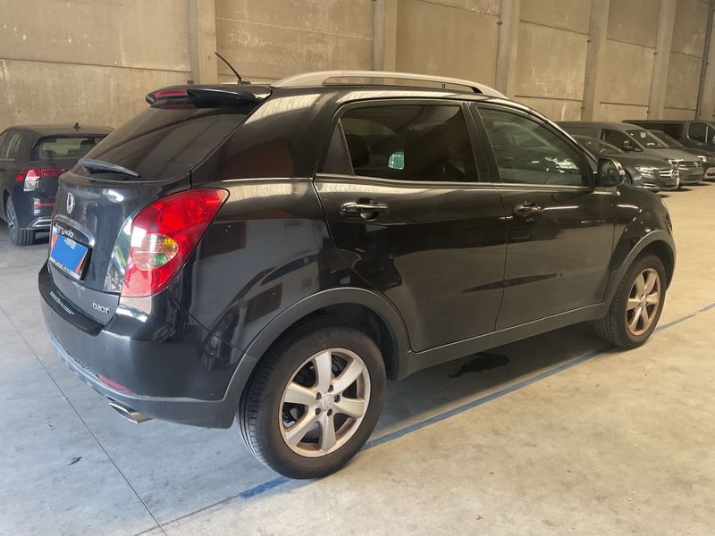 Ssangyong Korando 2.0 TD Classy 4x2 — zdjęcie 2