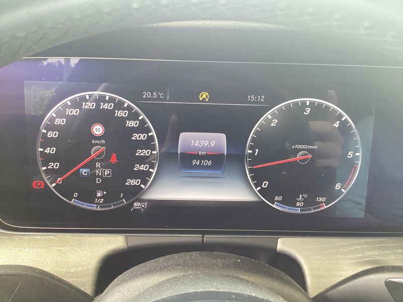 Mercedes-Benz CLS-Klasse CLS 350 d 4Matic Launch Edition — zdjęcie 13