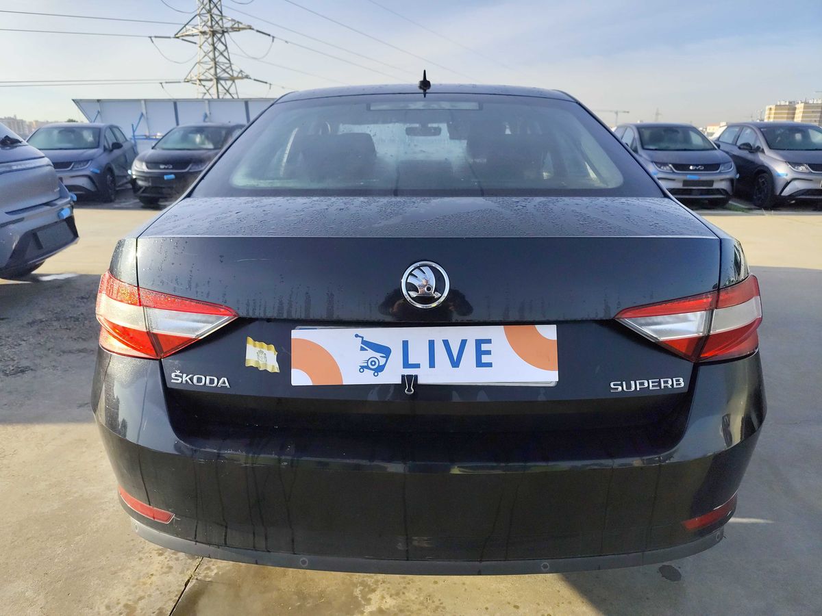 Skoda Superb 2017 — photo 5