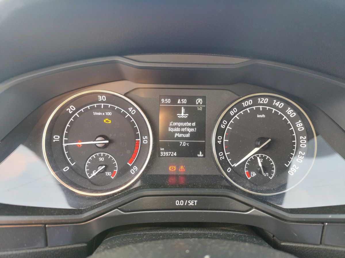 Skoda Superb 2017 — photo 44