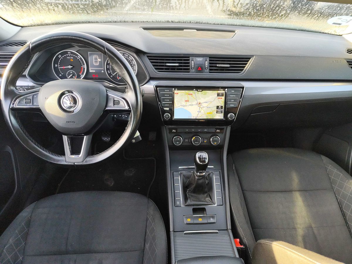 Skoda Superb 2017 — photo 12