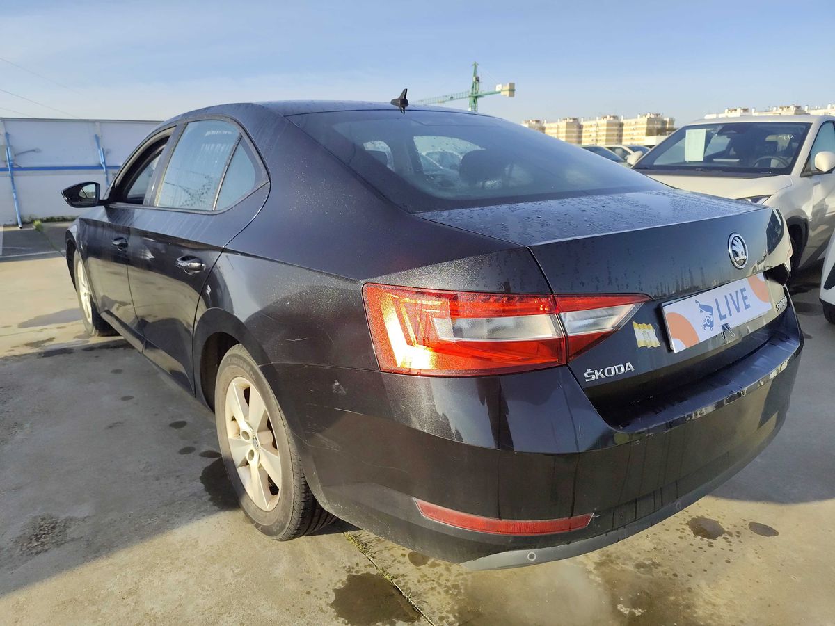 Skoda Superb 2017 — photo 4
