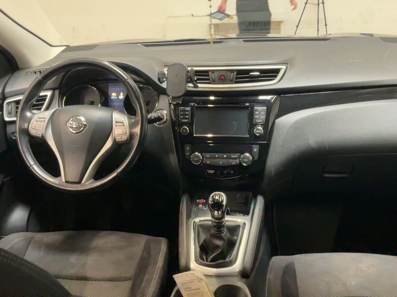 Nissan Qashqai 1.2 Tekna — zdjęcie 12