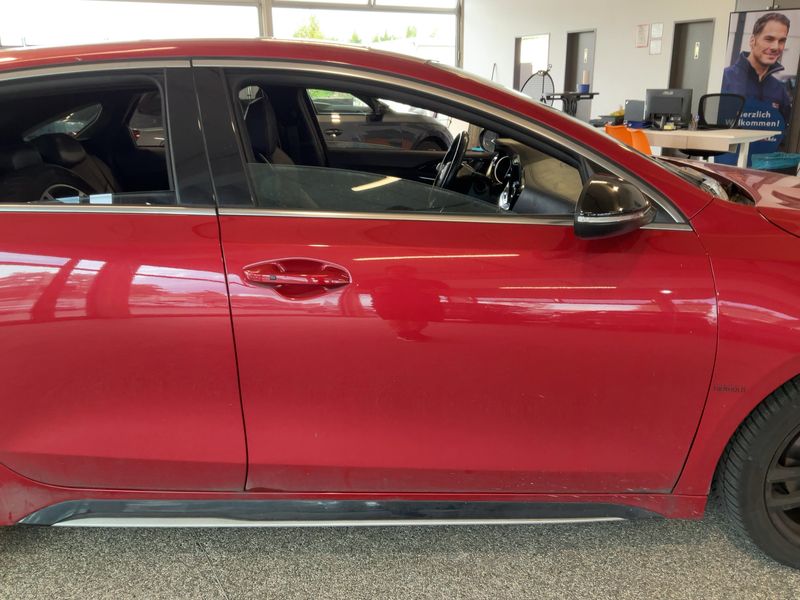 Kia pro_cee'd 1.4 TGDI GT Line — zdjęcie 7