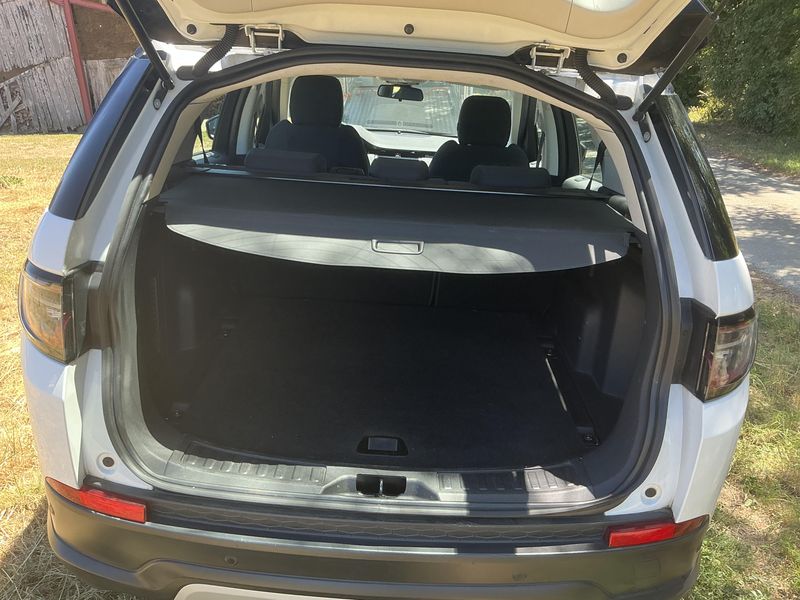 Land Rover Discovery Sport D150 Mild-Hybrid Business AWD — zdjęcie 10