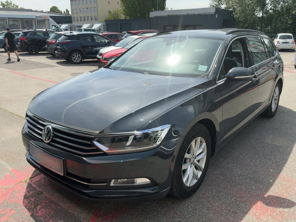 Volkswagen Passat 2017 — photo 1