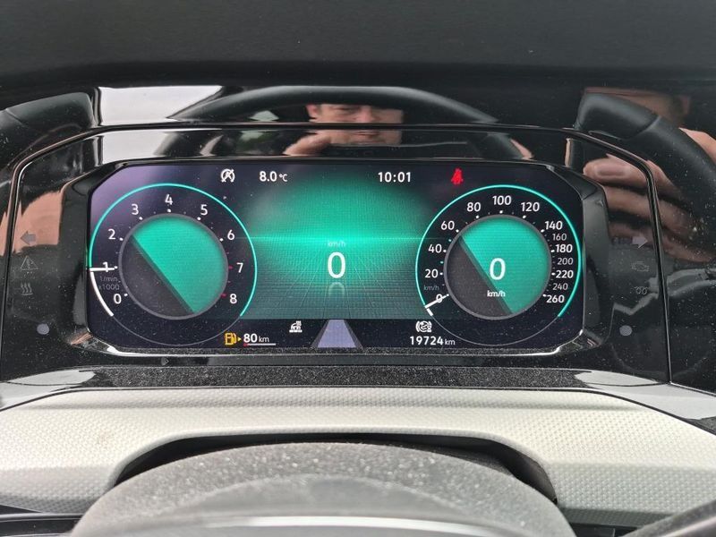 Volkswagen Golf VIII 1.0 TSI Move — zdjęcie 11