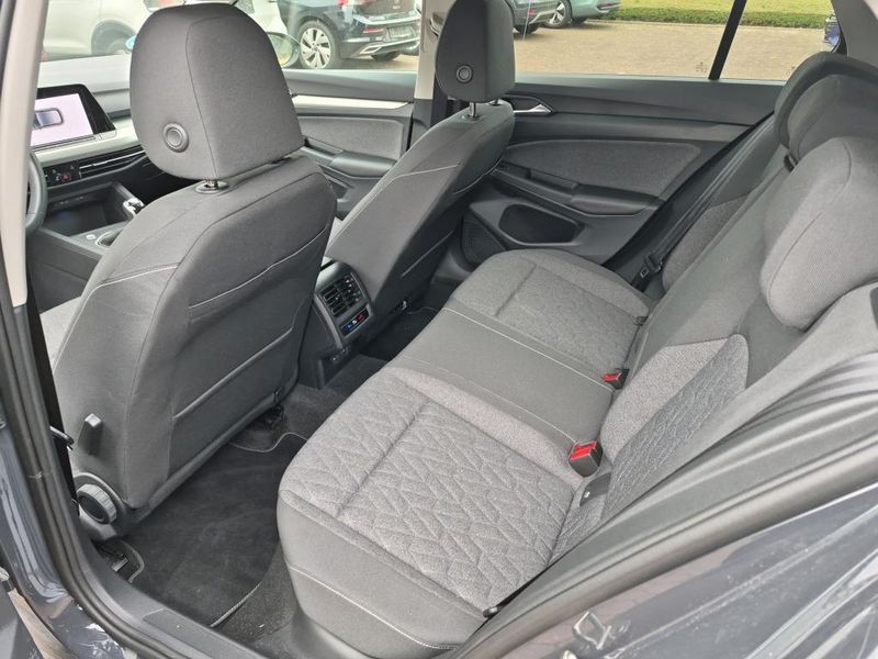 Volkswagen Golf VIII 1.0 TSI Move — zdjęcie 12