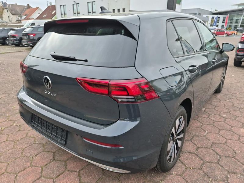 Volkswagen Golf VIII 1.0 TSI Move — zdjęcie 15