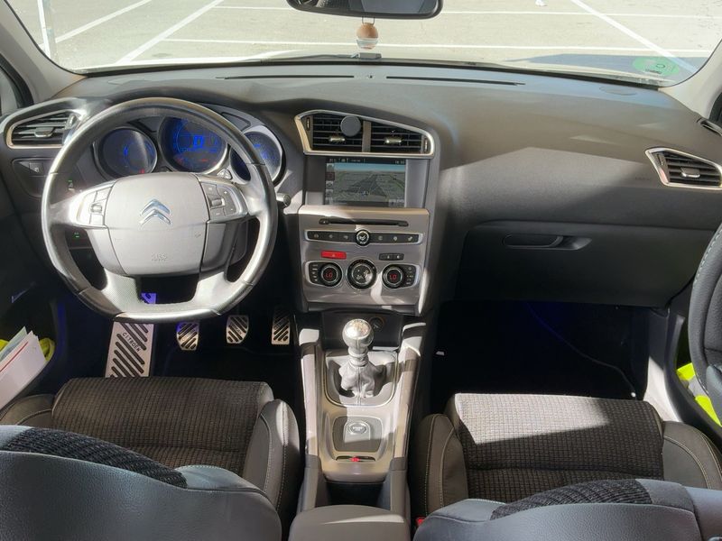 Citroen C4 1.6 Blue-HDi Shine — zdjęcie 12