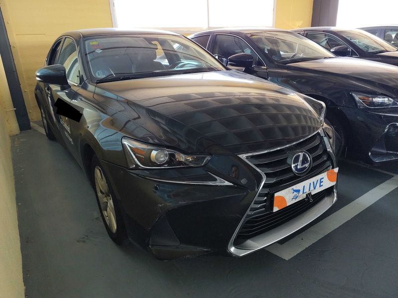 Lexus IS-Serie IS 300h Business — zdjęcie 6