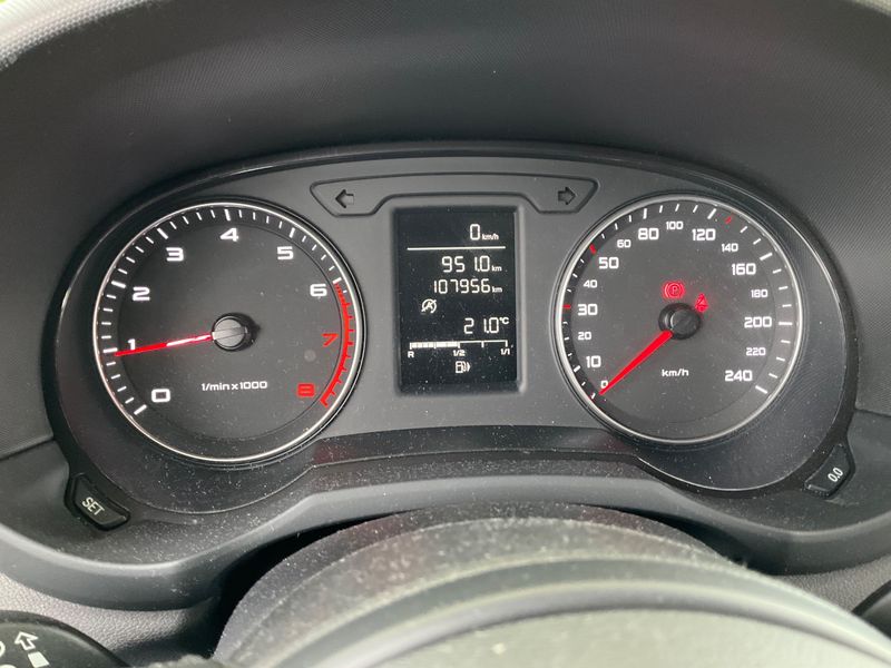 Audi A1 Sportback 1.2 TFSI Attraction — zdjęcie 13