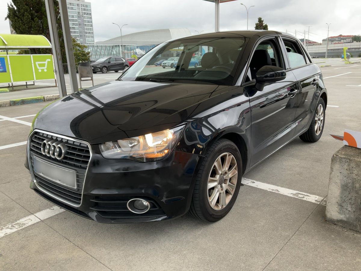 Audi A1 2015 — photo 1