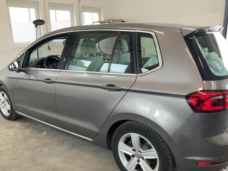 Volkswagen Golf VII Sportsvan 2.0 TDI Highline BlueMotion Tech — zdjęcie 3