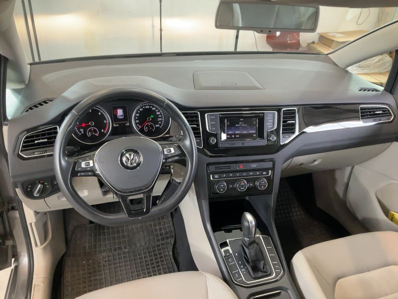 Volkswagen Golf VII Sportsvan 2.0 TDI Highline BlueMotion Tech — zdjęcie 12
