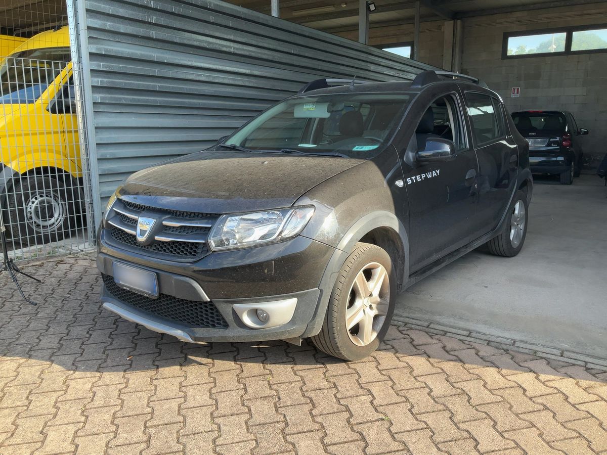 Dacia Sandero 2016 — photo 1