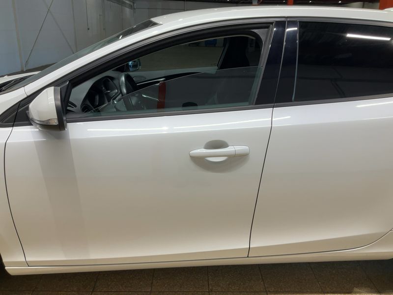 Volvo V40 2.0 D2 Momentum — zdjęcie 4