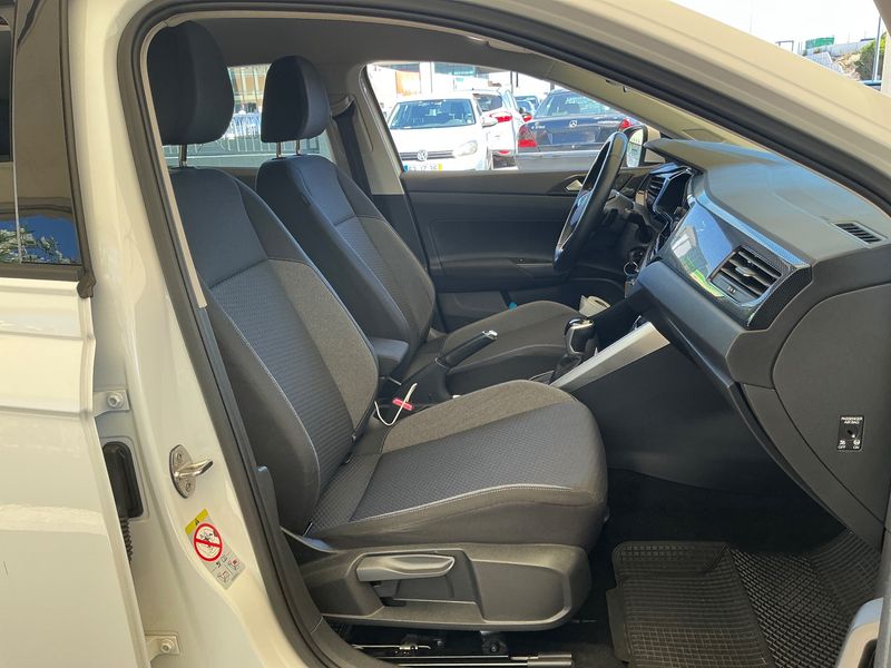 Volkswagen Taigo 1.0 TSI Life — zdjęcie 11