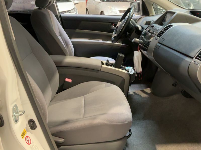 Toyota Prius 1.5 Sol — zdjęcie 11
