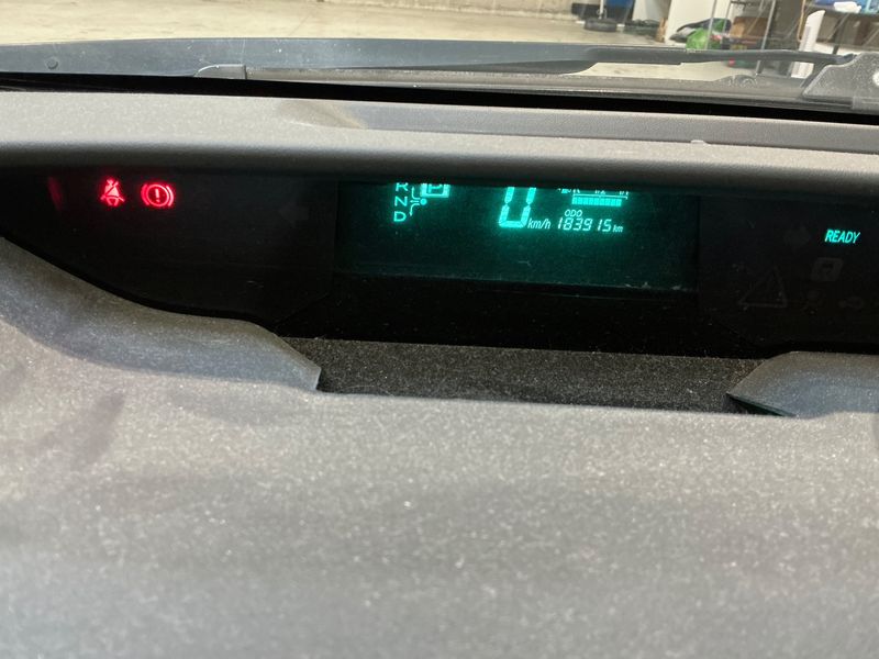 Toyota Prius 1.5 Sol — zdjęcie 13