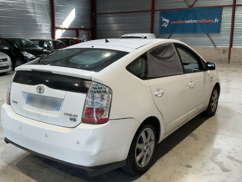 Toyota Prius 1.5 Sol — zdjęcie 6