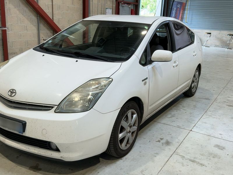 Toyota Prius 1.5 Sol — zdjęcie 2