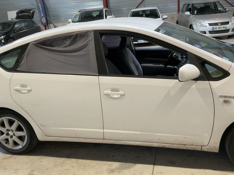 Toyota Prius 1.5 Sol — zdjęcie 7