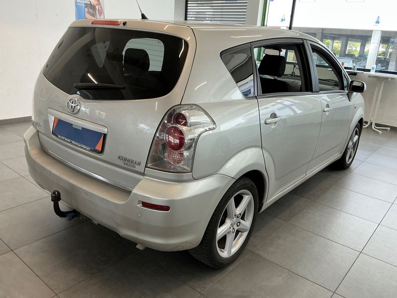 Toyota Corolla Verso 1.8 Edition — zdjęcie 2