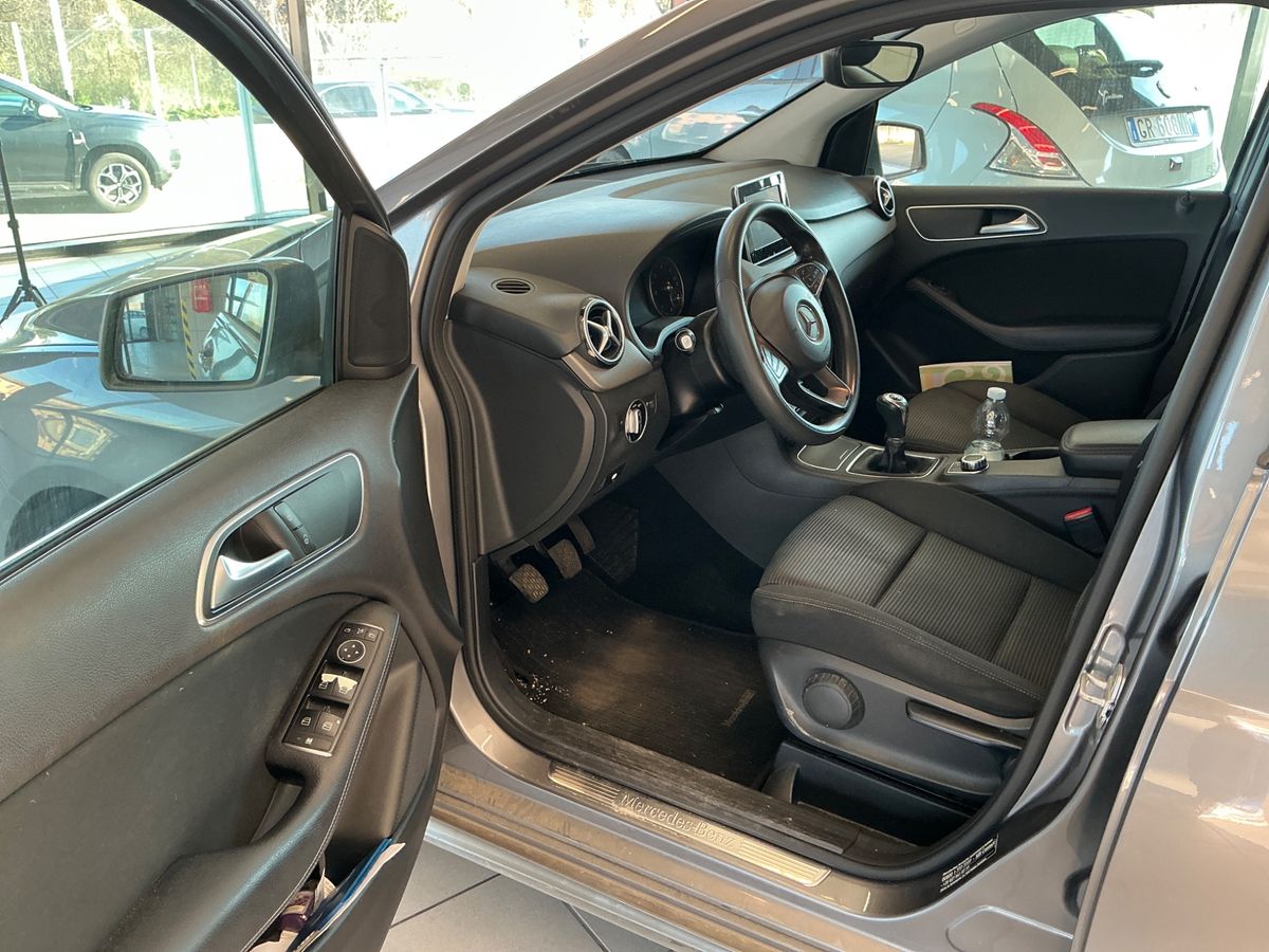 Mercedes-Benz B-Klasse 2016 — photo 29