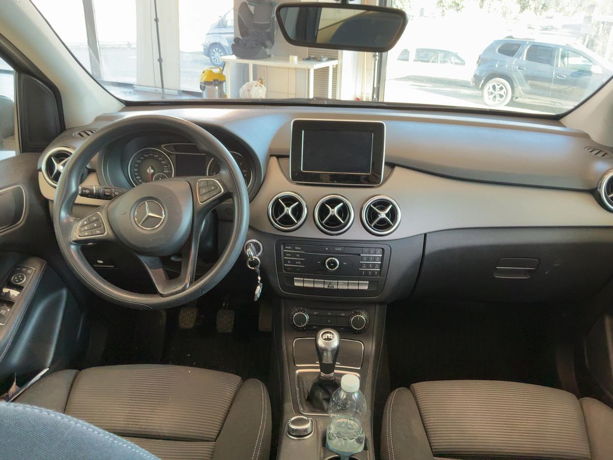 Mercedes-Benz B-Klasse 2016 — photo 18