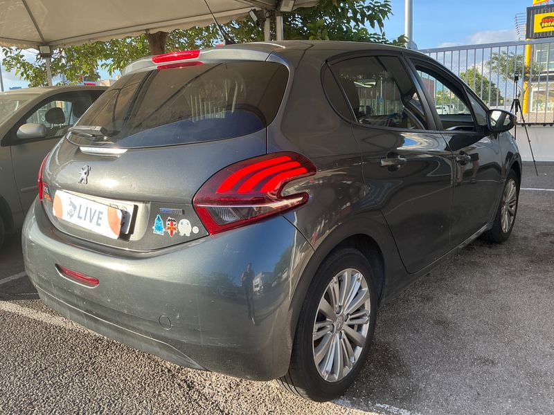 Peugeot 208 1.2 e-VTi Style — zdjęcie 2