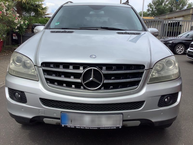 Mercedes-Benz M-Klasse ML 320 CDI — zdjęcie 9