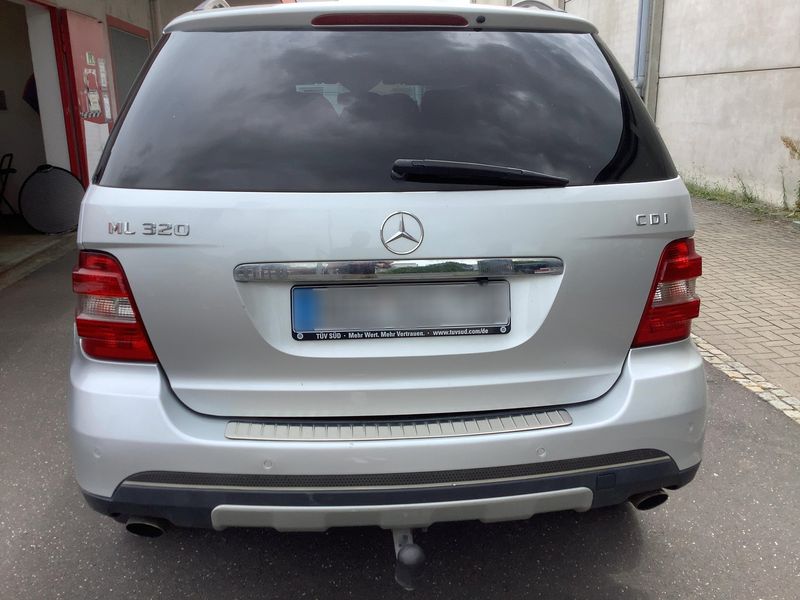 Mercedes-Benz M-Klasse ML 320 CDI — zdjęcie 5