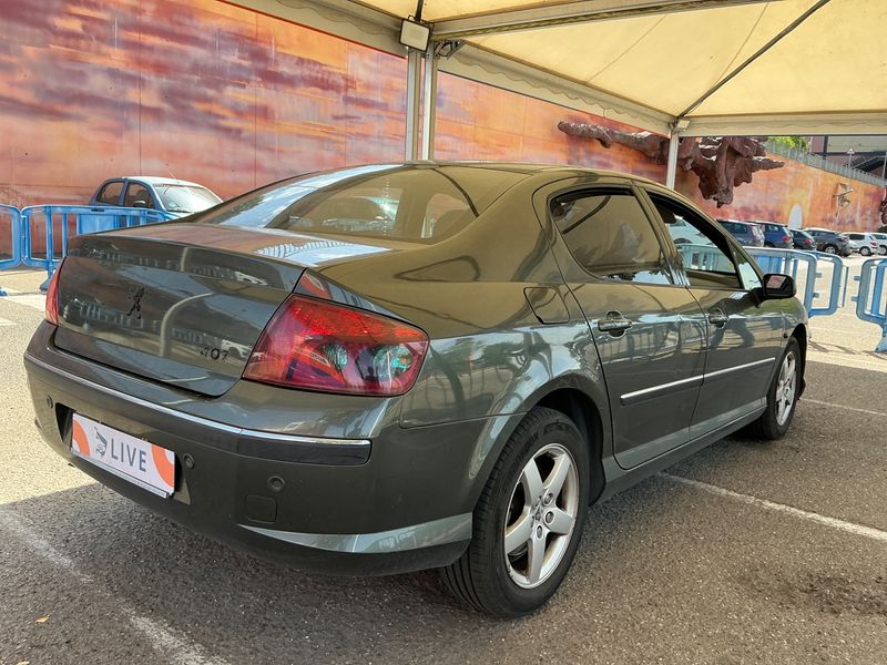 Peugeot 407 2.0 HDi ST Confort Pack — zdjęcie 2