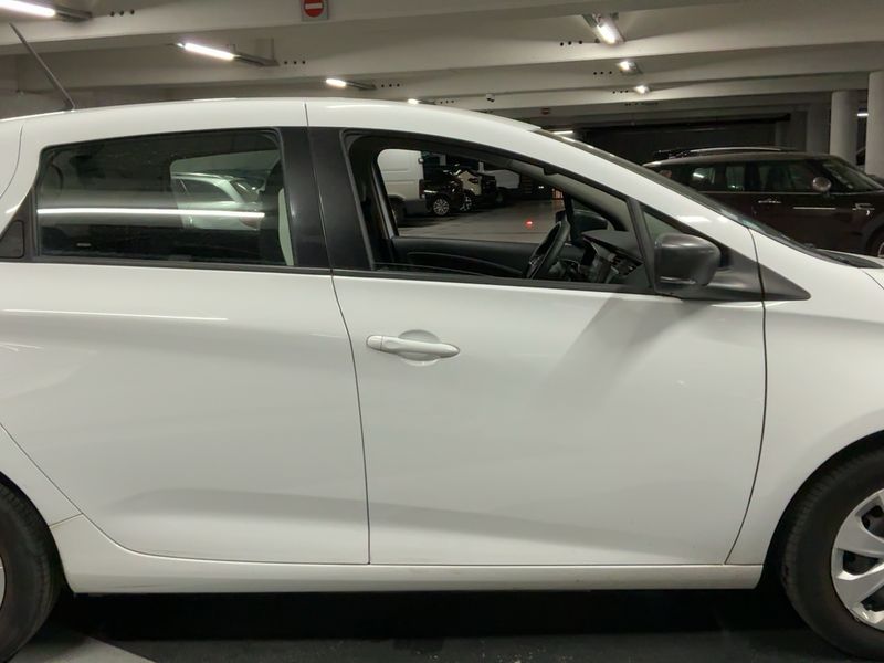 Renault Zoe electric drive 51 kW Life — zdjęcie 7