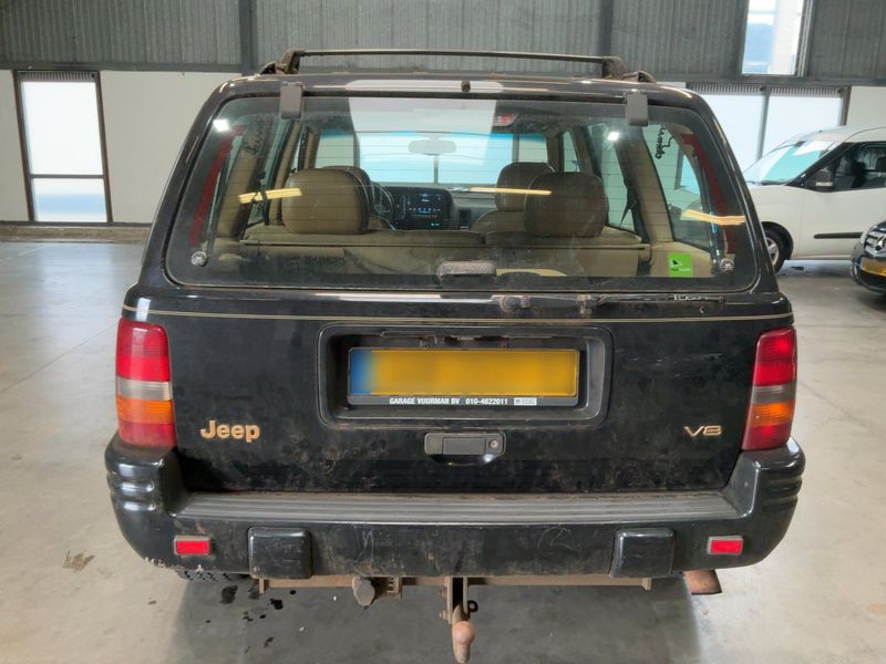 Jeep Grand Cherokee 5.2 V8 Ltd. — zdjęcie 5