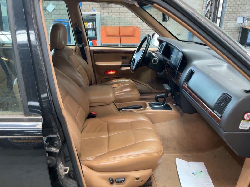 Jeep Grand Cherokee 5.2 V8 Ltd. — zdjęcie 11