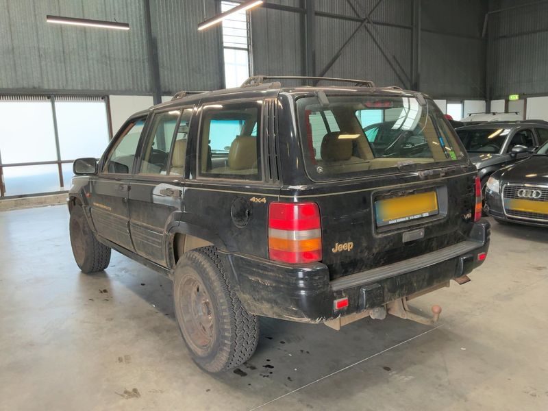 Jeep Grand Cherokee 5.2 V8 Ltd. — zdjęcie 3