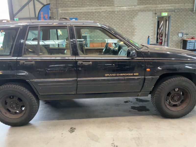 Jeep Grand Cherokee 5.2 V8 Ltd. — zdjęcie 7