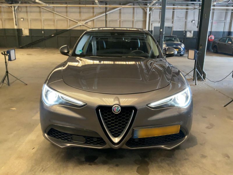 Alfa Romeo Stelvio 2.0 Turbo Super Q4 — zdjęcie 9