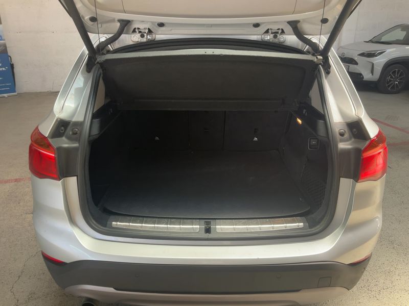 BMW X1 sDrive 18i Business 2016 – снимка 15